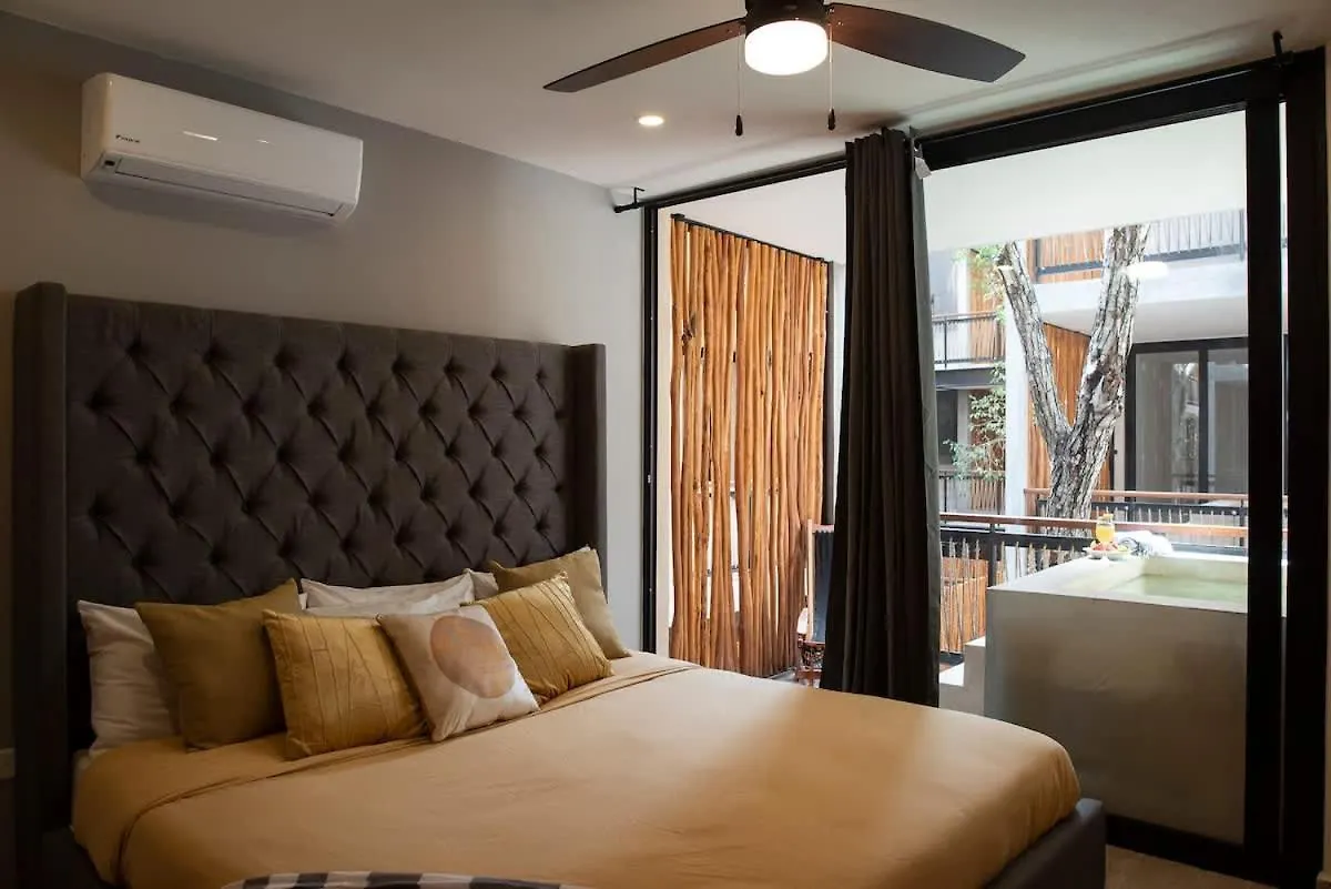 1Br Apartment - Cozy Design & Private Pool 툴룸